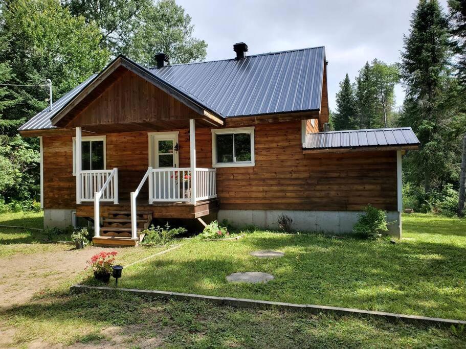 Chalet Riviere - Bord De Riviere - Romantique Saint-Alexis-des-Monts Exteriér fotografie